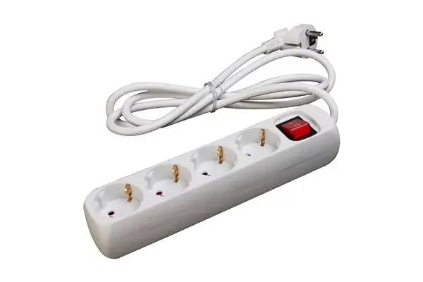 4-fach Steckerleiste mit Schalter