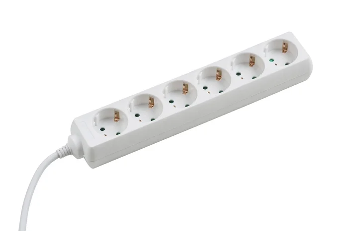 6-fach Steckdosenleiste, 1,4 m (weiß)