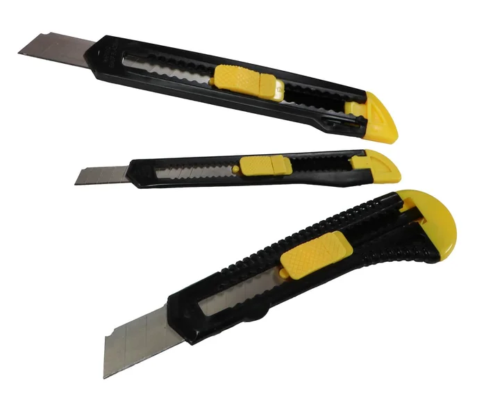 Abbrechmessersatz 3 teilig Kunststoff Cutter 9mm 18mm Klinge