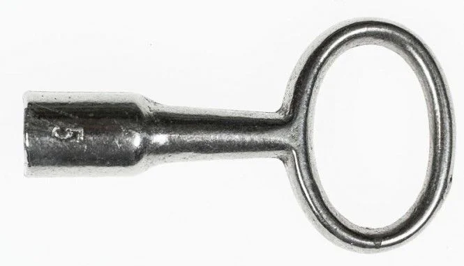 Dreikantdornschlüssel 8 mm