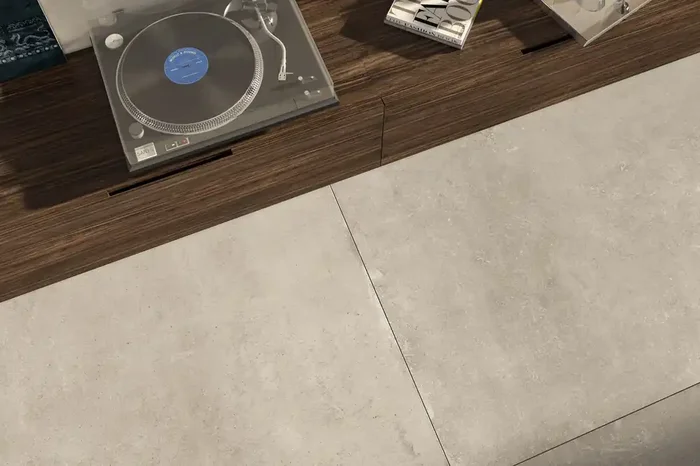 Fliese Betonoptik sand beige 120×120 cm „Cloud Bone“ Zementoptik rektifiziert