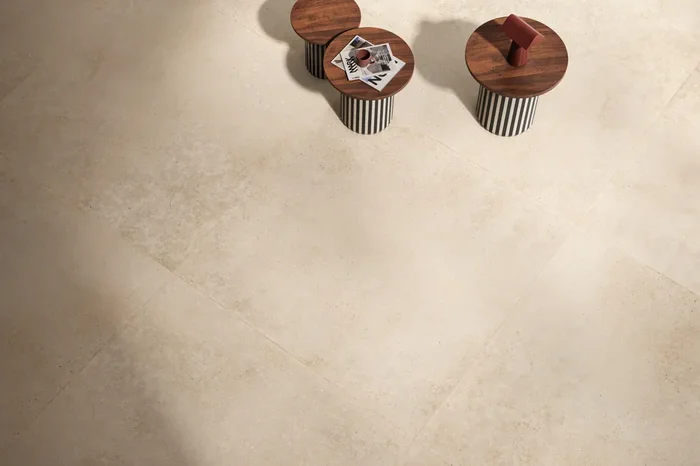 Fliese lebendige Steinoptik beige 90×90 cm „Unionstone 2 Olimpia Avorio“ Natursteinoptik rektifiziert