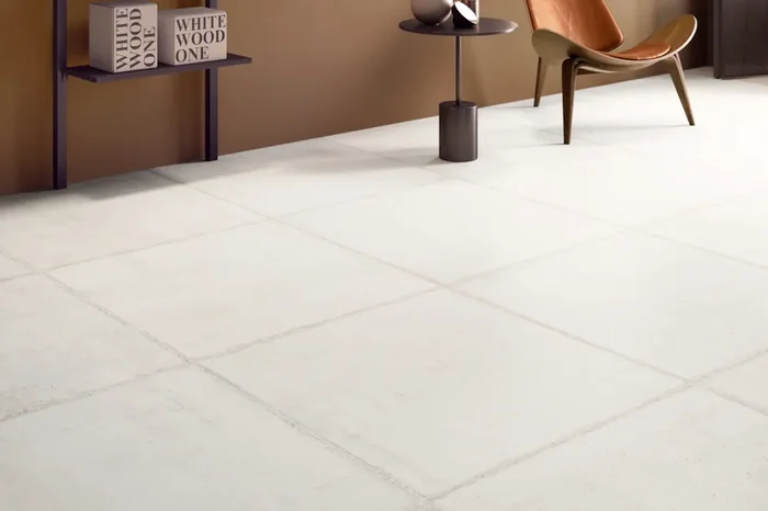 Fliese Sichtbetonoptik Großformat 60×180 cm weiß hell „Form Light“ Betonoptik rektifiziert