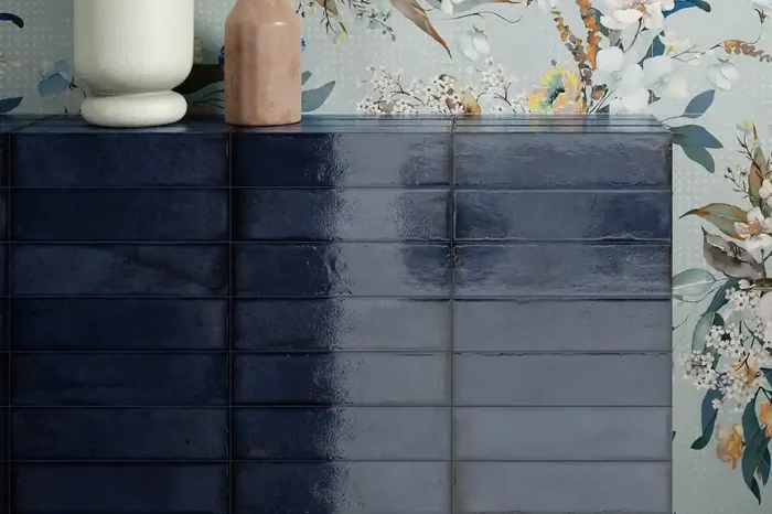 Fliese unregelmäßige Oberfläche 5×20 cm „Tetris Ocean“ dunkelblau glänzend