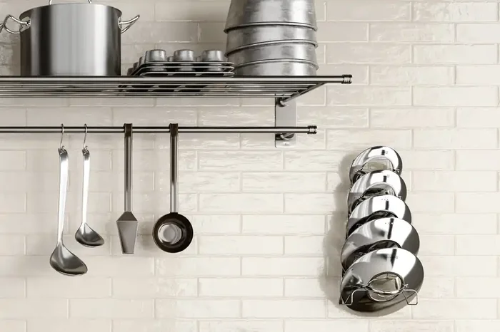 Fliese unregelmäßige Oberfläche 5×20 cm „Tetris White“ creme-weiß glänzend