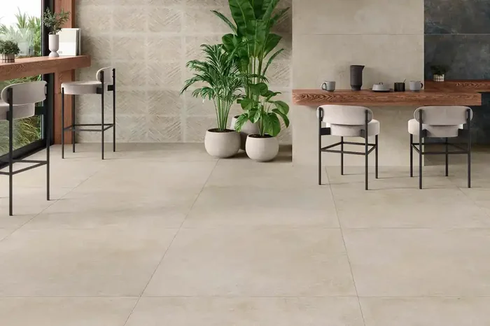 Fliese warme Betonoptik beige 60×60 cm „Ferro Greige“ matt rektifiziert