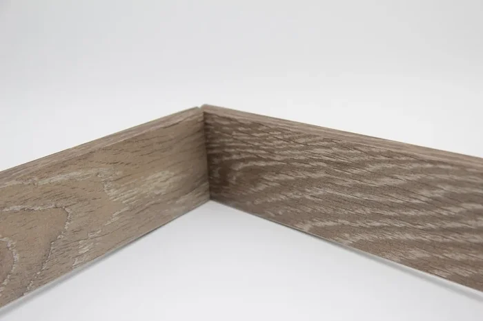 Fliesensockel Holzoptik 7,5×120 cm „I Roveri Rovere Decape“ moderne Eiche