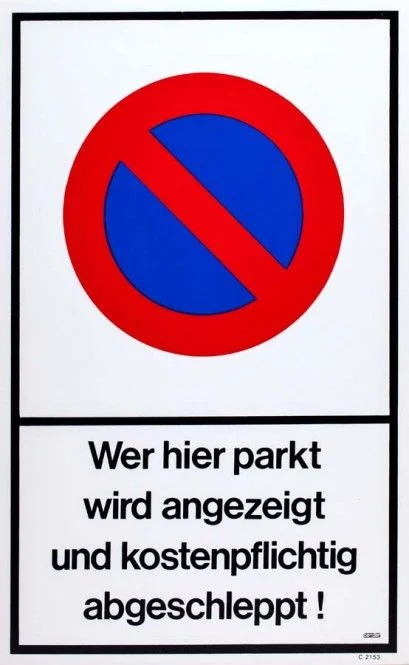 Kunstoffschild 250 mm breit, 400 mm hoch Wer hier parkt wird angezeigt und …