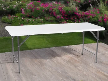 Toolland Robuster und stabiler Gartentisch aus Kunststoff mit Stahlgestell